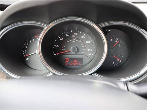 Used 2012 Kia Sorento FWD image 15