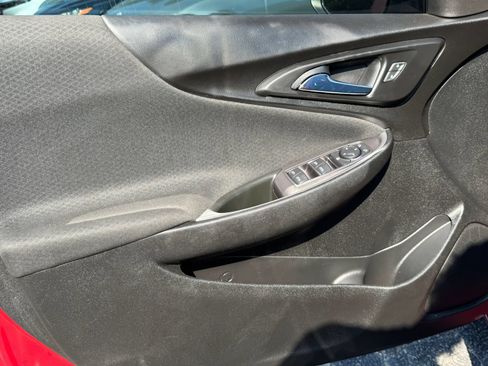 Used 2021 Chevrolet Malibu RS FWD image 11