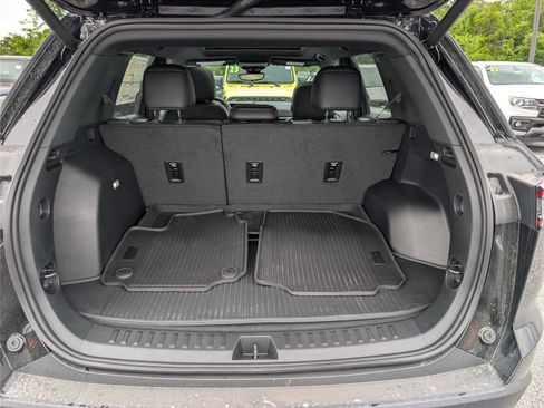 New 2026 Chevrolet Equinox RS w/ Safety and Technology Package AWD/4WD image 9