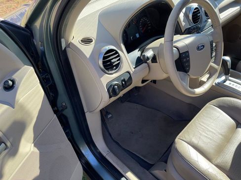 Used 2006 Ford Freestyle SEL image 32