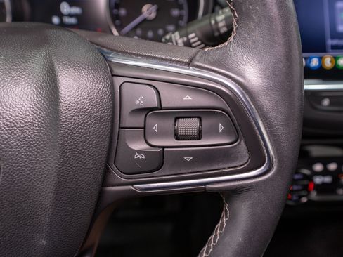 Used 2021 Buick Encore GX Select FWD image 26