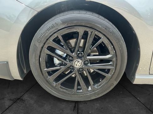 Used 2025 Toyota Camry SE FWD image 15