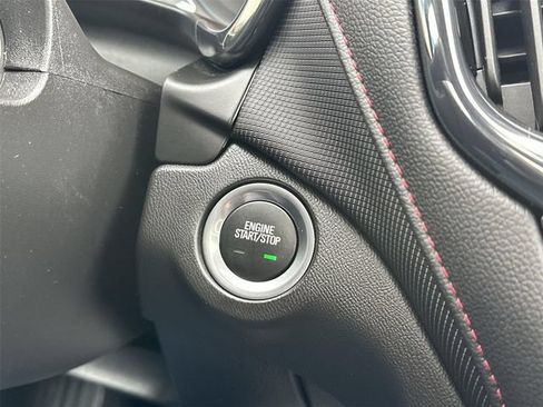 Used 2023 Chevrolet Equinox RS FWD image 16
