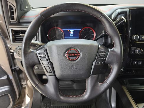 Used 2024 Nissan Titan PRO-4X w/ Pro-4x Convenience Package AWD/4WD image 19