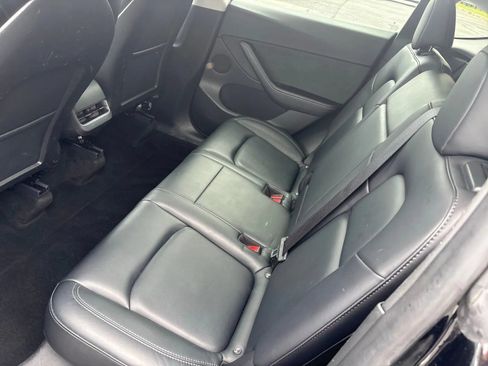 Used 2022 Tesla Model Y Performance AWD/4WD image 4