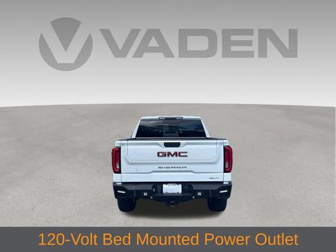 Used 2021 GMC Sierra 1500 SLT w/ SLT Premium Plus Package AWD/4WD image 30