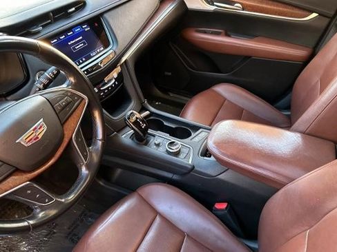 Certified 2021 Cadillac XT5 Premium Luxury image 8