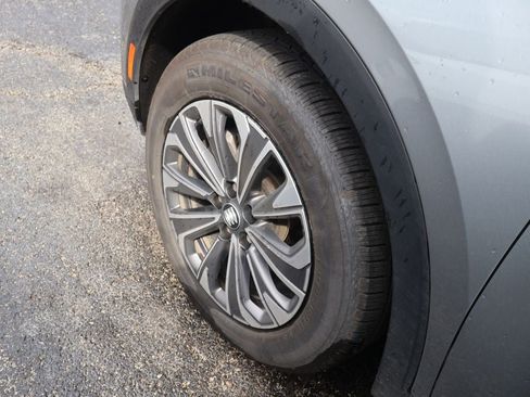 Used 2024 Buick Envision Preferred AWD/4WD image 7