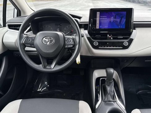 Used 2023 Toyota Corolla LE image 8