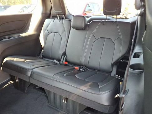 New 2026 Chrysler Voyager LX image 14