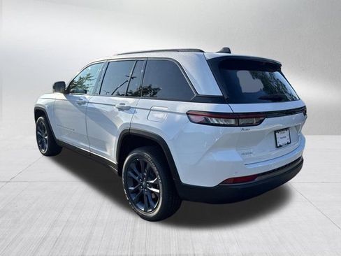 New 2026 Jeep Grand Cherokee Limited AWD/4WD image 7