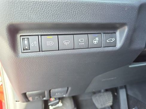 Used 2022 Toyota RAV4 Limited image 29