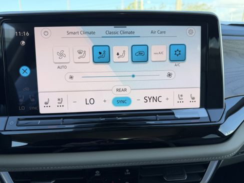 New 2026 Volkswagen Atlas SE image 22