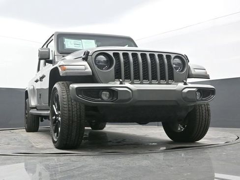 Used 2022 Jeep Gladiator Overland image 58