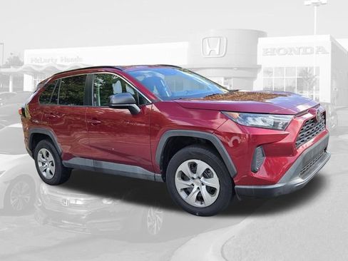 Used 2021 Toyota RAV4 LE FWD image 7