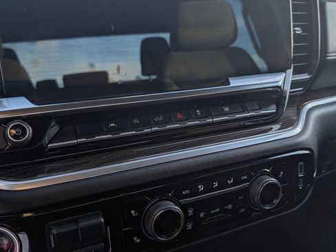 Used 2022 Chevrolet Silverado 1500 RST w/ Max Trailering Package image 15