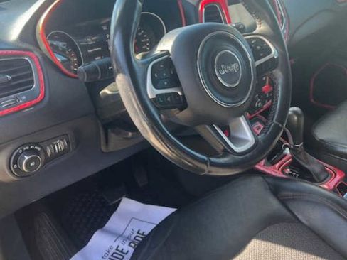 Used 2018 Jeep Compass Trailhawk w/ Cold Weather Group image 7