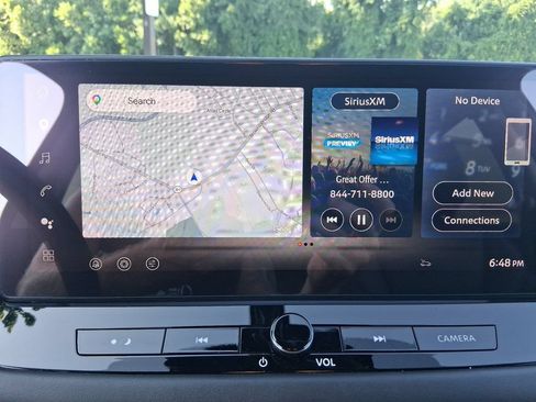 Used 2025 Nissan Rogue SL w/ SL Premium Package FWD image 19