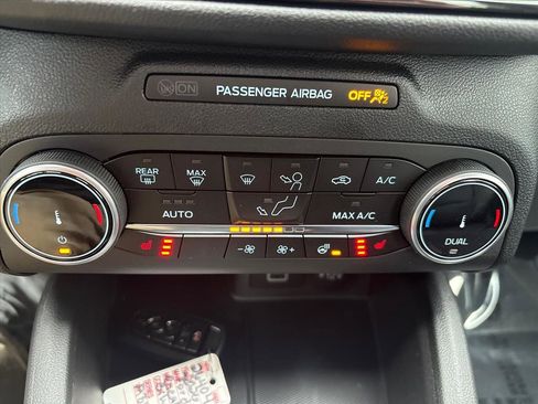 New 2026 Ford Escape ST-Line Select w/ Equipment Group 401A image 31