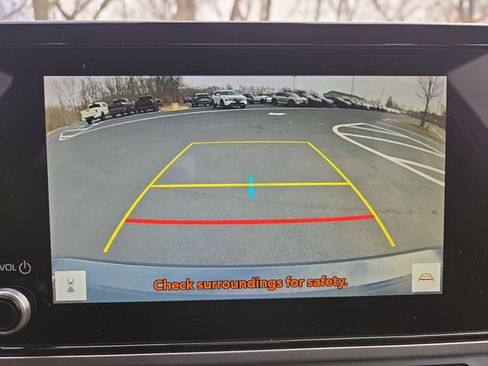 Used 2025 Toyota Camry LE image 19