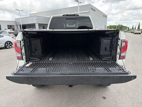 Used 2021 Nissan Titan PRO-4X w/ Pro-4x Convenience Package AWD/4WD image 25