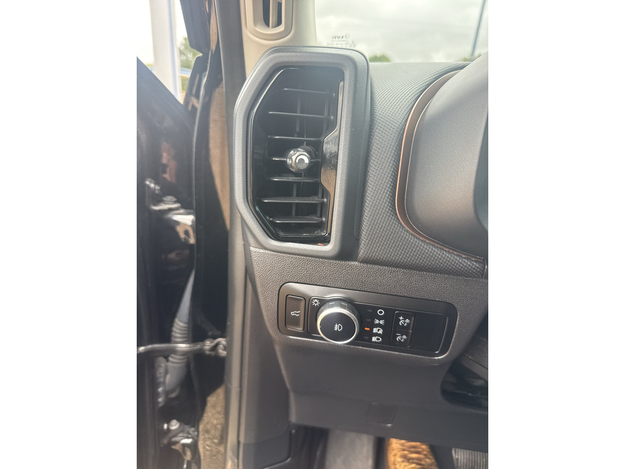 Used 2023 Ford Bronco Sport Outer Banks w/ Tech Package AWD/4WD image 25
