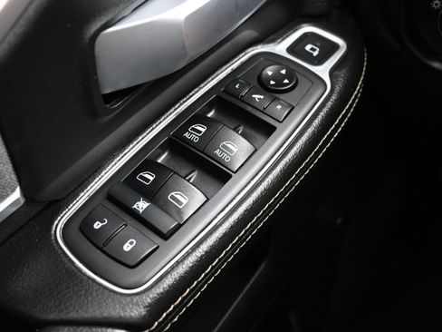 Used 2021 RAM 2500 Big Horn w/ Level 2 Equipment Group AWD/4WD image 25