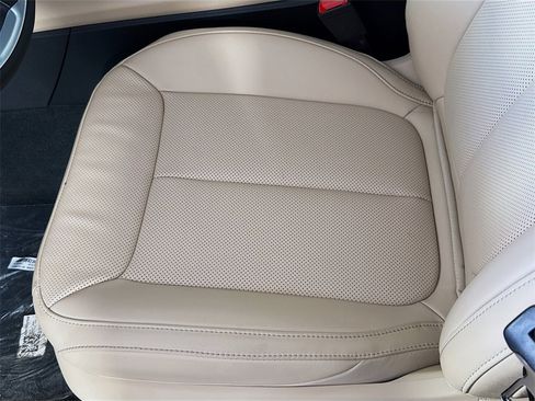 New 2025 Jeep Grand Cherokee Limited w/ Luxury Tech Group II image 19