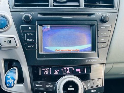 Used 2012 Toyota Prius V Three image 21