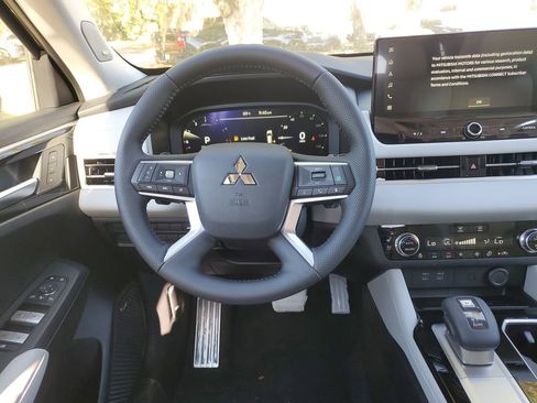 New 2026 Mitsubishi Outlander SEL FWD image 7