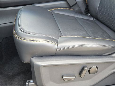 New 2025 Ford Expedition Tremor image 18