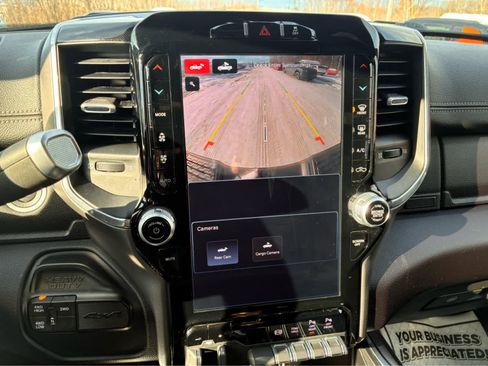 Used 2022 RAM 3500 Laramie w/ Night Edition image 15