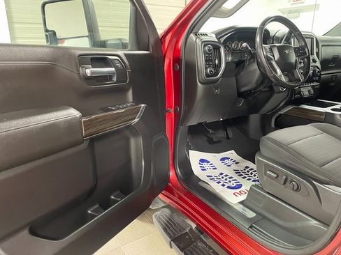 Used 2021 Chevrolet Silverado 1500 RST image 10