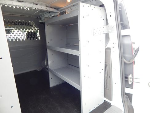 Used 2023 Ford Transit Connect XL image 4