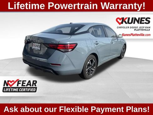 Used 2024 Nissan Sentra SV FWD image 11