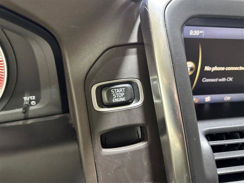 Used 2013 Volvo XC60 3.2 image 25