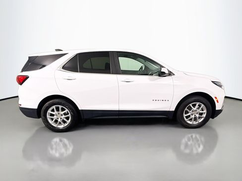 Used 2022 Chevrolet Equinox LT AWD/4WD image 11