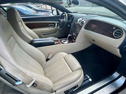 Used 2010 Bentley Continental GT w/ Convenience Specification Pkg image 17