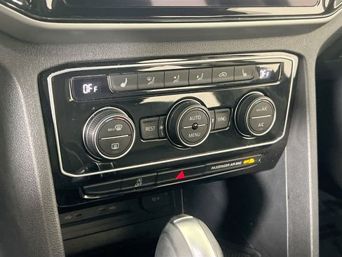 Used 2023 Volkswagen Atlas SE AWD/4WD image 15