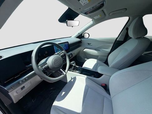 Certified 2025 Hyundai Kona SE FWD image 20