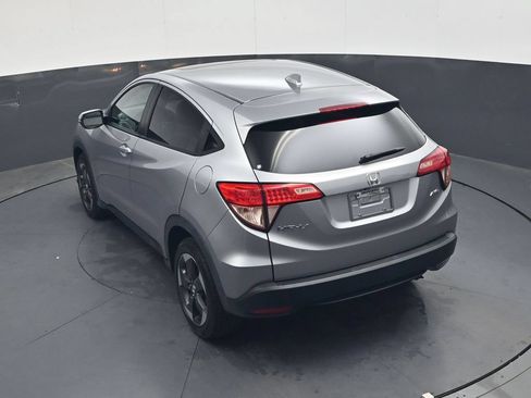 Used 2018 Honda HR-V EX image 32