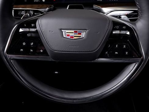 Used 2026 Cadillac Escalade Platinum Sport w/ LPO, Floor Liner Package AWD/4WD image 46