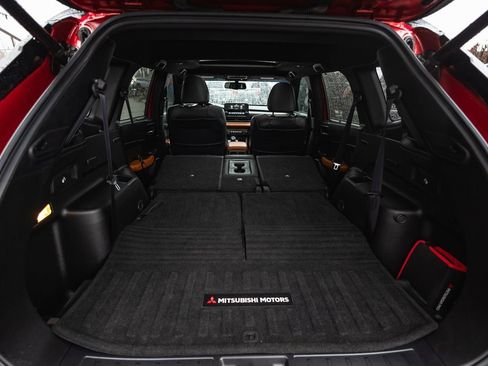 Used 2024 Mitsubishi Outlander SEL image 37