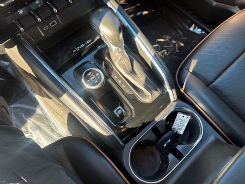 Used 2023 GMC Canyon AT4 w/ AT4 Premium Package image 38