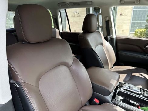 Used 2023 INFINITI QX80 Premium Select w/ Cargo Package image 15