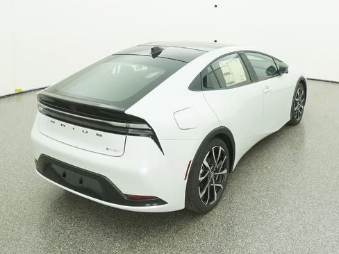 New 2026 Toyota Prius XSE Premium image 8