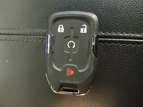Used 2020 GMC Terrain SLE w/ Driver Convenience Package FWD image 32