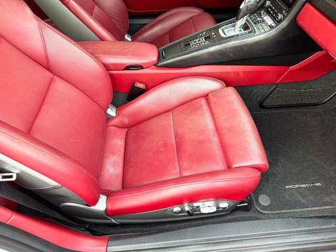 Used 2018 Porsche 911 GT3 RS image 34