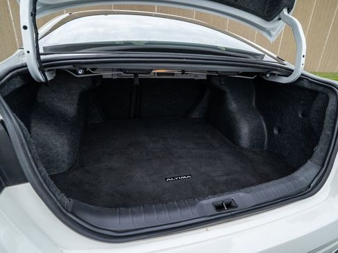 Used 2024 Nissan Altima 2.5 S image 34