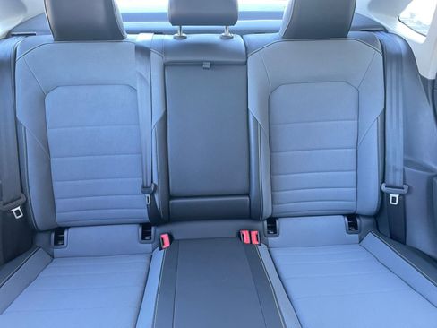 Used 2025 Volkswagen Jetta SE image 38